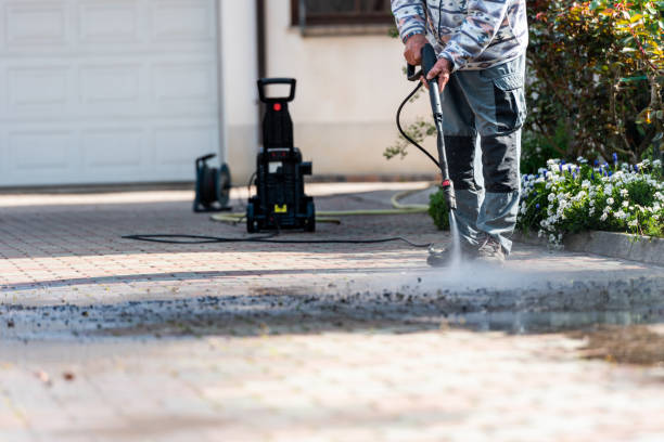 Why Choose Our Certified Pressure Washing Experts for Your Project Needs in Willoughby, OH?